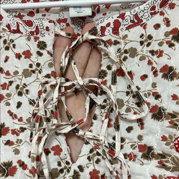 Calypso St. Barth Cotton Boho Top Red and White Pattern Keyhole Neck with Ties - Picture 5 of 16